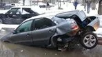 Четыре автомобиля повреждены в результате провала грунта в Москве
