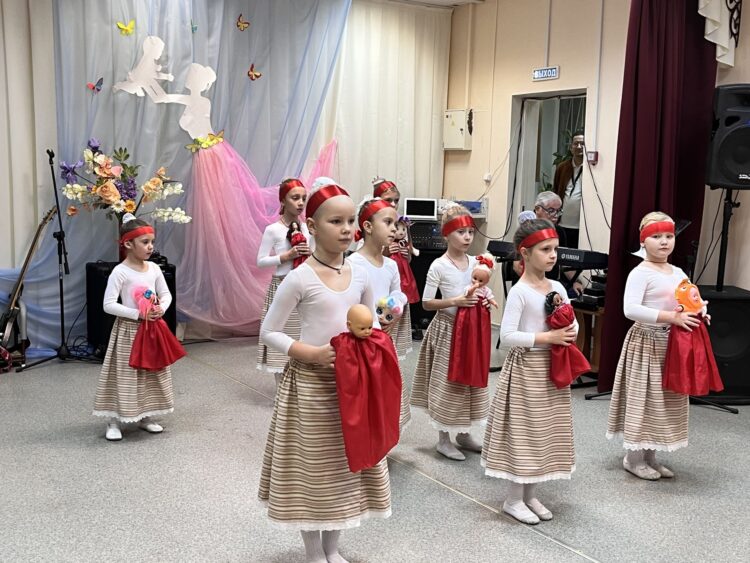красивым и незабываемым получился праздничный концерт, посвящённый Дню матери «Для милой, ласковой, родной» в ДК “Полёт” г.о. Чехов