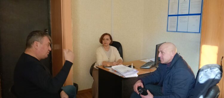 Сотрудники МАУ “ИТЦ муниципального округа Чехов”  провели консультацию с собственником здания по разработке и согласованию фасадной схемы.